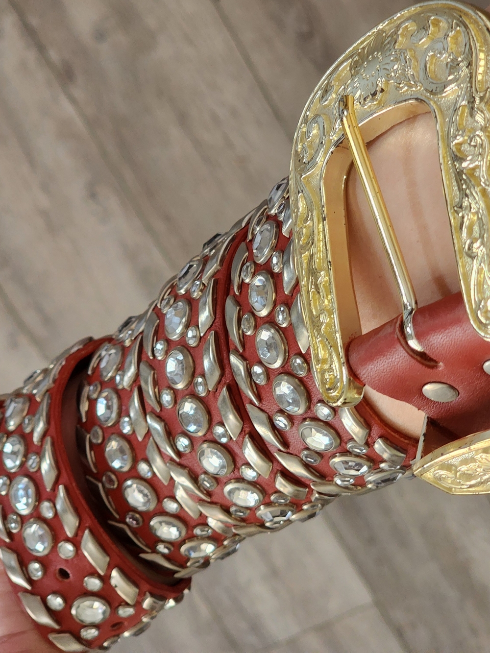 Vintage Red Western Bling Belt with Gold Ornate Buckle XXL 44" - Picture 7 of 8